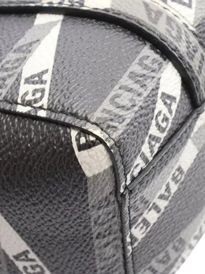 Pre-owned Balenciaga 2010-2025 Everyday Tote Satchel In Black