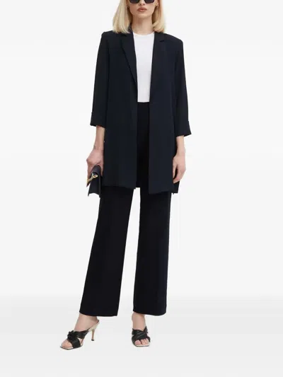 平驳领西装夹克