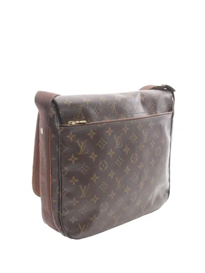 Pre-owned Louis Vuitton 2009 Monogram Beaubourg Messenger Mm Crossbody Bag In Brown