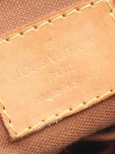 Pre-owned Louis Vuitton 2009 Monogram Beaubourg Messenger Mm Crossbody Bag In Brown