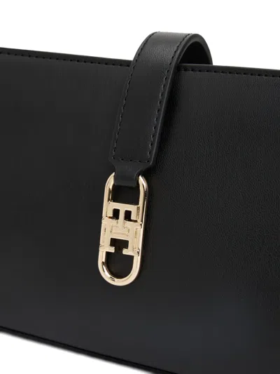 Tommy Hilfiger Logo-plaque Cross Body Bag In Black
