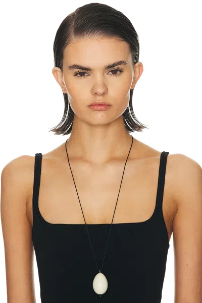 Gohar World Egg Host Pendant Necklace In Black