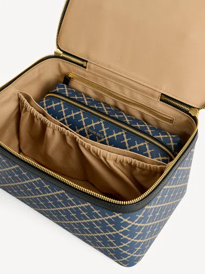 By Malene Birger Bae Beauty Cosmetics Case In Blue