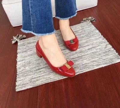 Ferragamo 30mm Vara Bow-detail Leather Pumps In Red