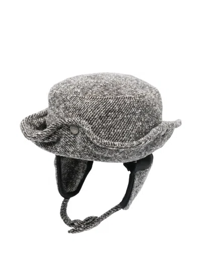 Open Yy Ear-flap Logo-detail Hat In Gray