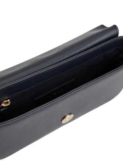 Tommy Hilfiger Logo-plaque Cross Body Bag In Blue