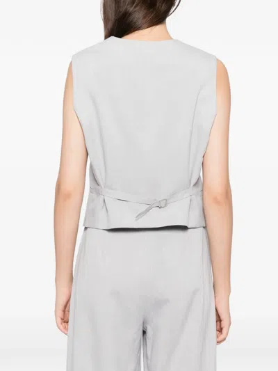 Blaklace V-neck Vest In White