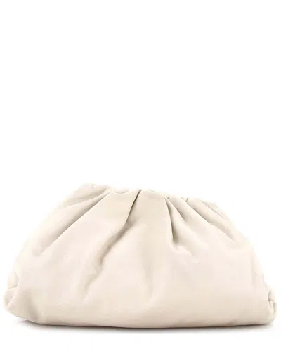 Bottega Veneta White Leather The Pouch Teen (authentic Pre-loved) In Neutral