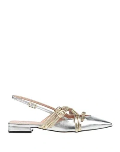 Ovyè Ovyé Woman Ballet Flats Silver Size 8 Synthetisches Material In Silver