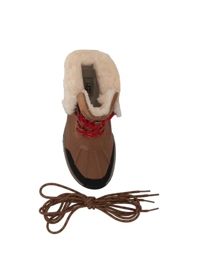 Ugg W Adirondack Boot Xxv In Brown