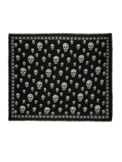 Alexander Mcqueen Foulard Style Skull Scarf 120 Cm X 104 Cm In Black