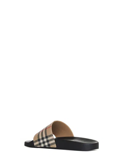 Burberry Men Beige Vintage Check Print Slides Man In Black