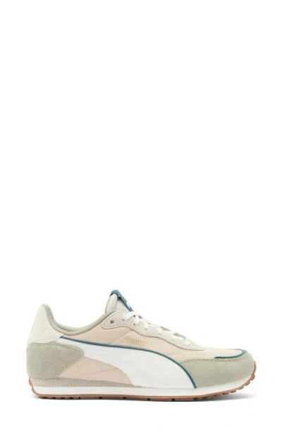 Puma St Miler Rose Sneaker In Multi
