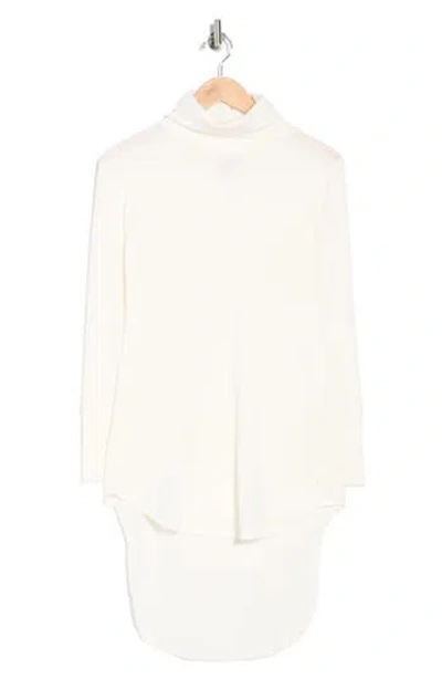Go Couture Turtleneck High-low Tunic Sweater In White