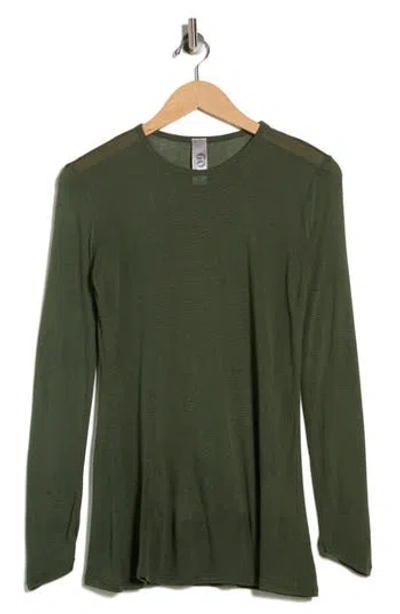 Go Couture Long Sleeve T-shirt In Green