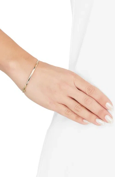 Frankie & Zoe 14k Yellow Gold Hollow Hinged Bangle Bracelet In Gold
