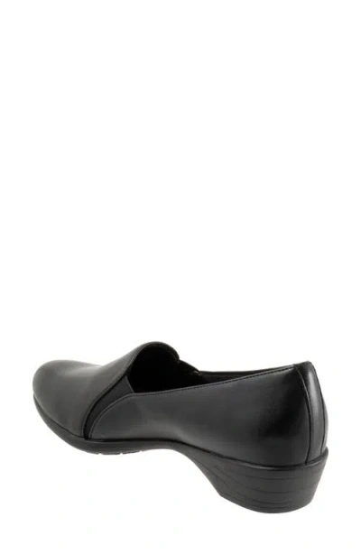 Softwalk ® Reagan Flat In Black