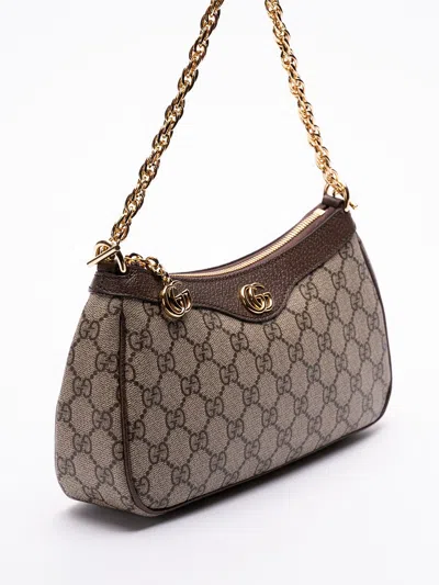 Gucci Women Beige Shoulder Bag With Gg Plaque On The Front And Chain-link Handle In Gg Canvas Woman In Multi