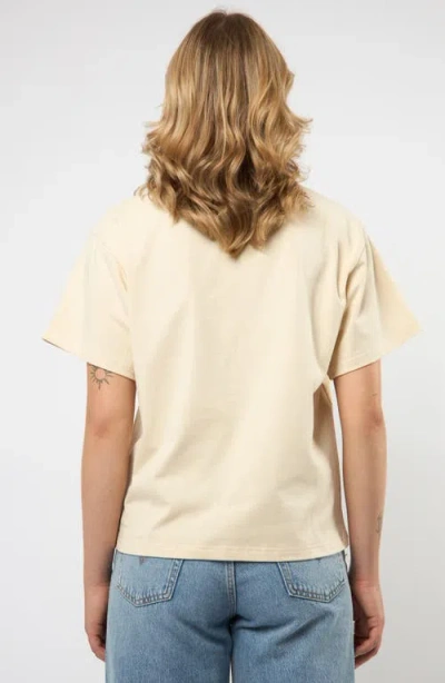 Viens Avec Moi Bisous Boxy Cotton Graphic T-shirt In Neutral