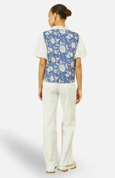 Yumi Floral Reversible Quilted Vest Jacket In Blue