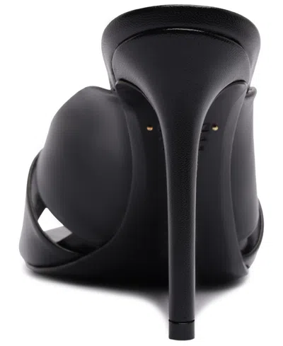 Schutz Maxine Mule In Black