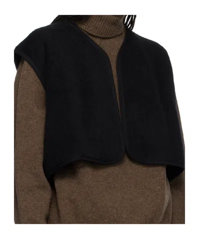 Baserange Sleeveless Vest In Black