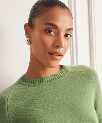 Naadam Luxe Cashmere Saddle Crewneck Sweater In Green