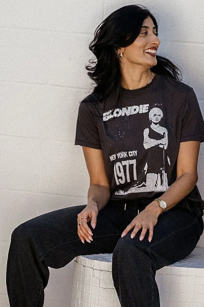 Junk Food Blondie 1977 Tissue Tee In Vintage Black, Women's At Urban Outfitters In Black