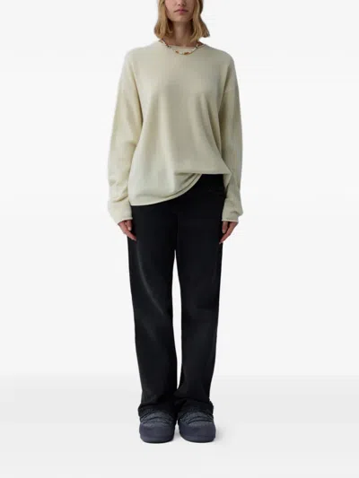 Guest In Residence Crewneck Cashmere Sweater In White