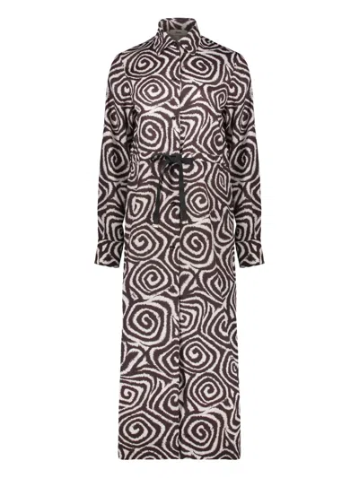 高领束腰连衣裙