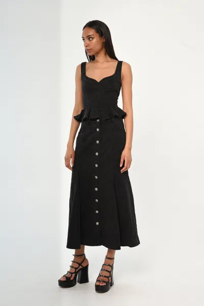 Love The Label Romeo Top In Black