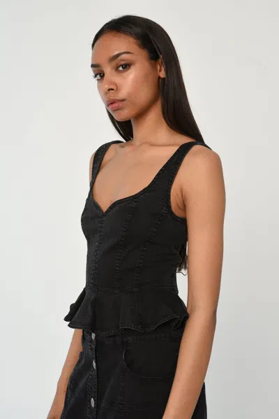 Love The Label Romeo Top In Black