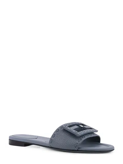 Fendi Baguette Leather Flat Sandals In Gray