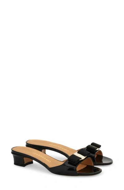 Ferragamo Vanilla Patent Leather Bow Mules In Brown