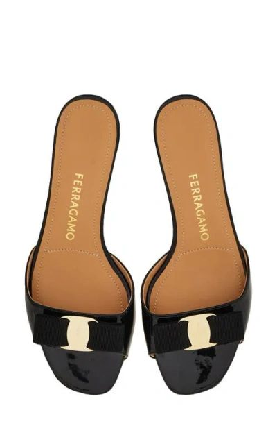 Ferragamo Vanilla Patent Leather Bow Mules In Brown