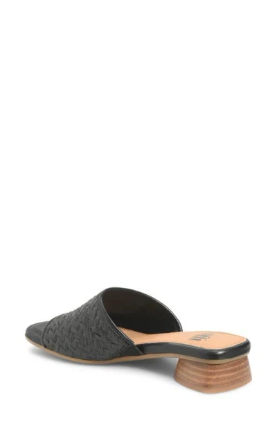 Söfft Sahara Slide Sandal In Black
