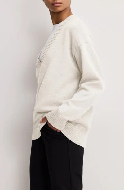 Good American Oversize V-neck Sweater In White