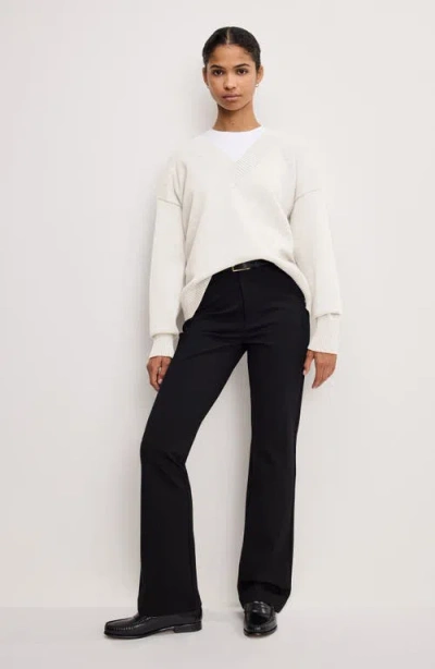 Good American Oversize V-neck Sweater In White