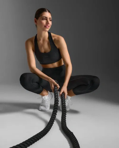 2xu Form Stash Hi-rise Compression 7/8 Leggings In White