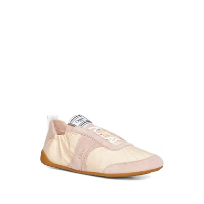 Chloé Stylish Kick Sneakers Featuring Contrast Sole In Pink