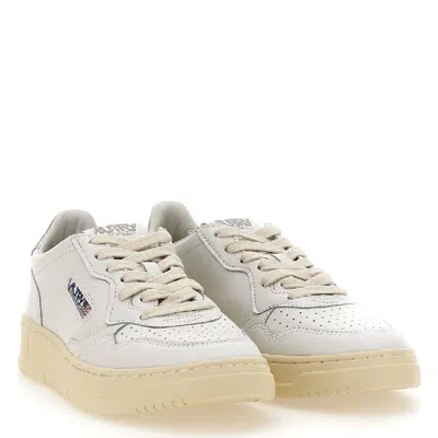 Autry Medalist Leather Low-top Sneakers In White
