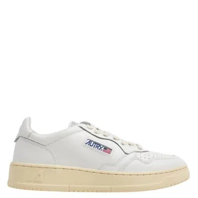 Autry Medalist Low Sneakers In White Leather In White