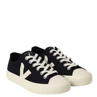 Veja Black Pierre Wata Ii Low-top Sneakers In Black
