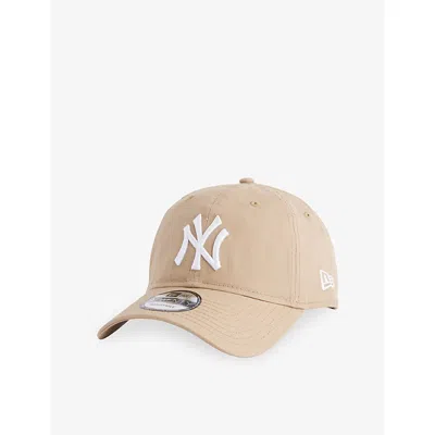 New Era Womens Light Beige 9twenty Essential New York Yankees Cotton Baseball Cap In Neutral