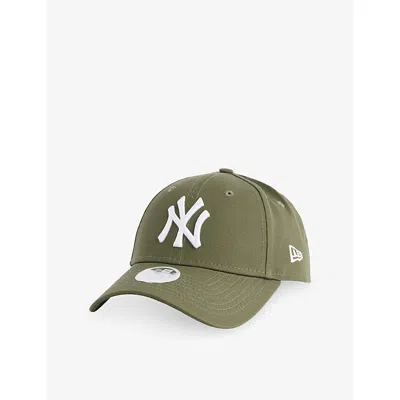 New Era Womens Green Med 9forty Essential New York Yankees Cotton Baseball Cap In Green