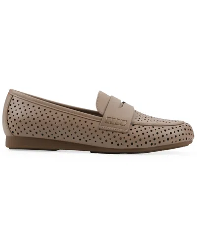 White Mountain Women's Wallace Loafer In Neutral