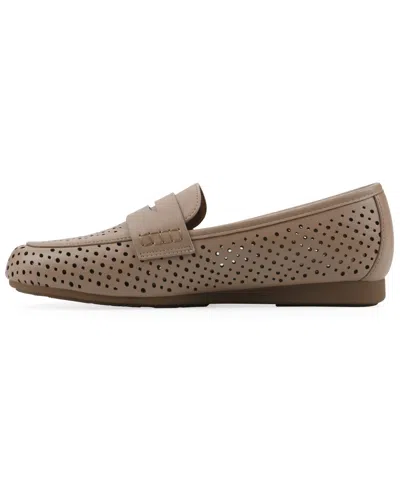 White Mountain Women's Wallace Loafer In Neutral