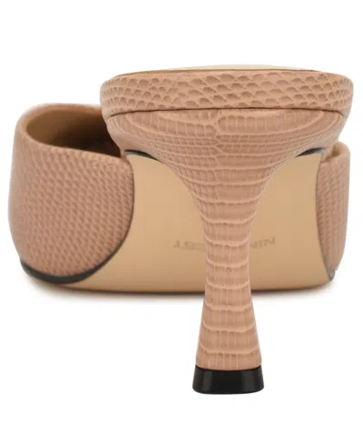 Nine West Camenla Mule In Brown