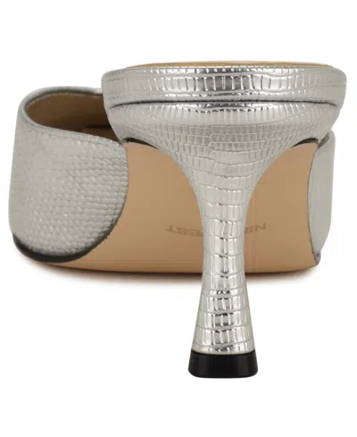 Nine West Camenla Mule In Silver