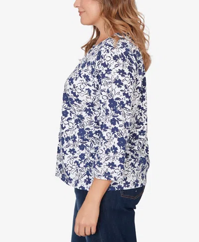 Hearts Of Palm Plus Size Printed Stretch Jersey Horseshoe Neck Top In White